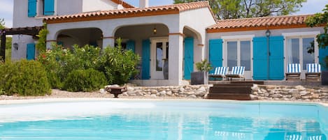 Villa | Exterior