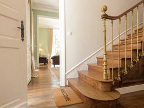 Reception - Upscale Mansion in Brouchaud With Views Across Private Pool (Brouchaud)