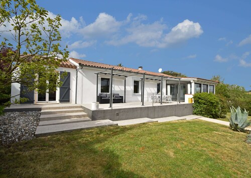 Villa in Malves Near Carcassonne Pool