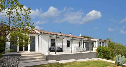 Villa in Malves Near Carcassonne Pool