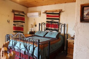 1 bedroom, WiFi, bed sheets - Big Bend Lodging at Ten Bits Ranch | Room #3 (The Gun Shop) (Terlingua)