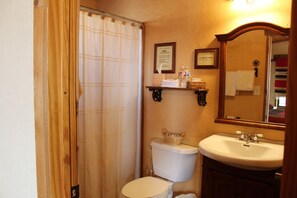 Towels - Big Bend Lodging at Ten Bits Ranch | Room #3 (The Gun Shop) (Terlingua)