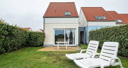 Warm Holiday Home in Wimereux North France With Garden