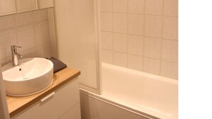 Unclassified image, 5 of 35, button - Apartment in Northern Alps With Skiing Nearby (Les Gets)