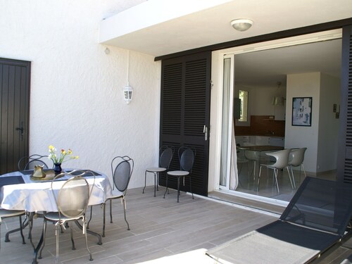 Luxurious Holiday Home in Mandelieu-la-napoule With Pool