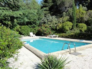 Pool - Lovely Country House With Private Pool (Vieussan)