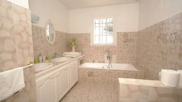 Villa | Bathroom | Bathtub, towels