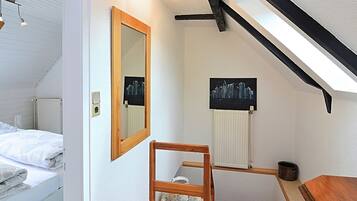 Ferienhaus | 2 Schlafzimmer, individuell eingerichtet