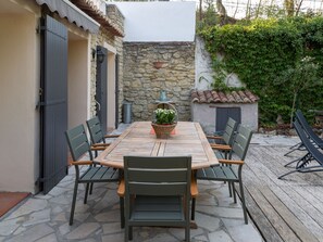 Unclassified image, 2 of 32, button - Serene Holiday Home in Carpentras With Private Swimming Pool (Carpentras)