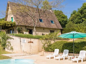 Exterior - Holiday Home in Dordogne With Pool (Thenon)