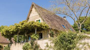 House | Bahagian luar