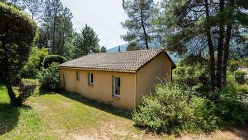 House | Taman