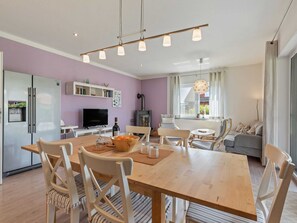 House | Dining