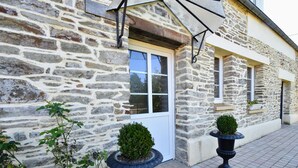 House | Reception - Holiday Home Near Mont Saint-michel (La Barre-de-Semilly)