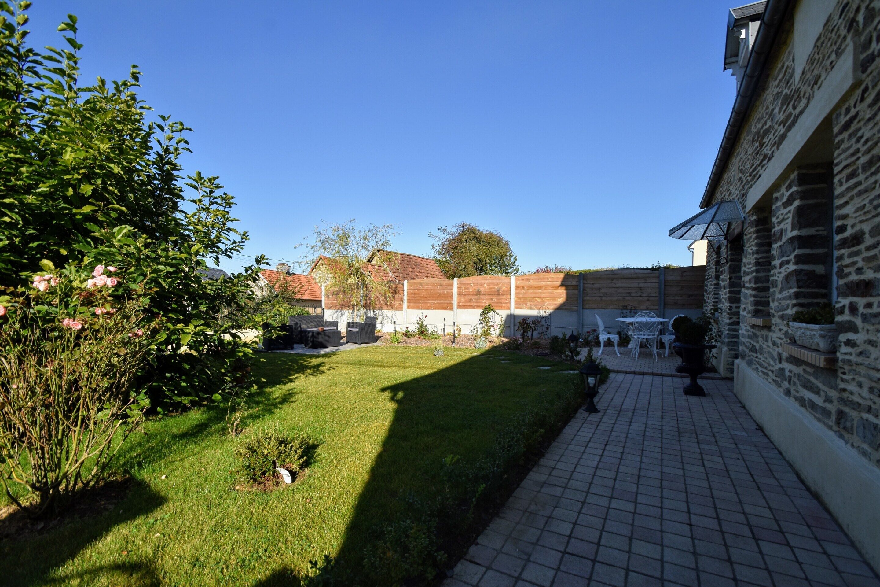 Rumah | Pemandangan dari properti