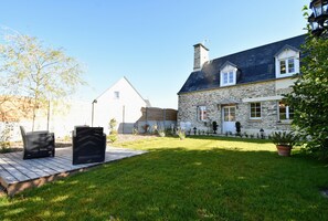 Garden - Holiday Home Near Mont Saint-michel (La Barre-de-Semilly)