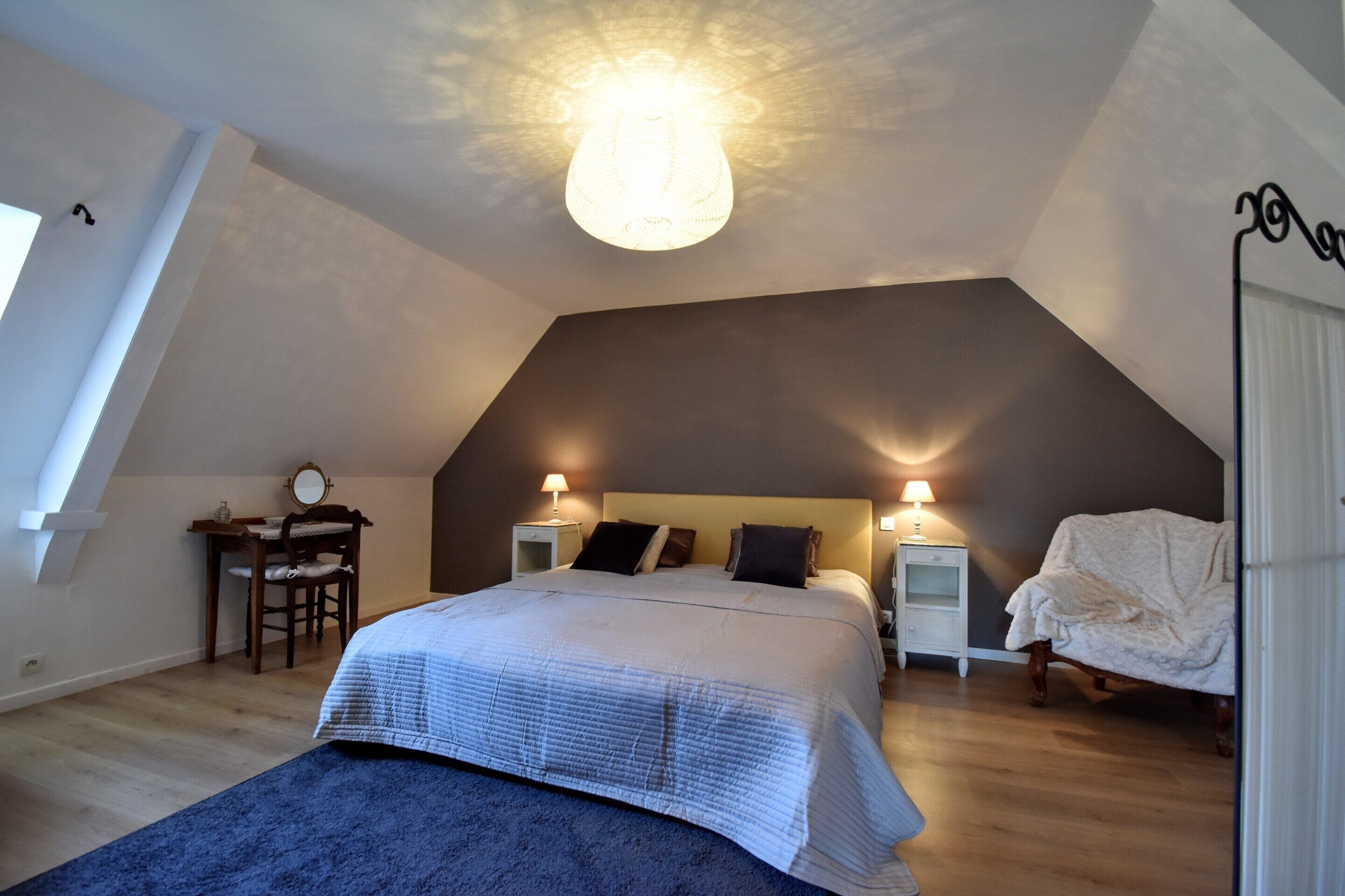 2 bedrooms, individually furnished, bed sheets