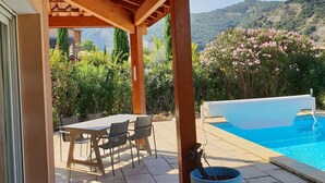 Unclassified image, 2 of 38, button - Modern Villa in Vallon-pont-d'arc With Swimming Pool (Vallon-Pont-d'Arc)