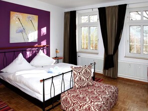 Apartment | 1 bedroom, individually furnished, bed sheets