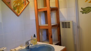 Bathroom - Cozy Holiday Home in Accons With Meadow Near (Accons)