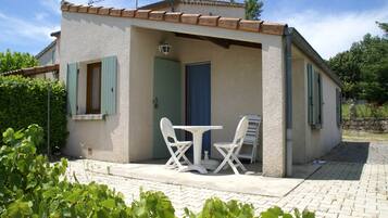 Rumah | Tempat makan outdoor