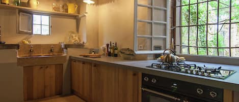 House | Private kitchen | Highchair