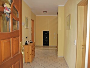 House | Reception - Comfortable Holiday Home in Quiet (Balesfeld)