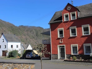 House | Exterior - Attractive Holiday Home in Bremm With Garden (Bremm)