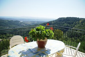 Balcony - Stone Villa With Panoramic Views (Chassiers)