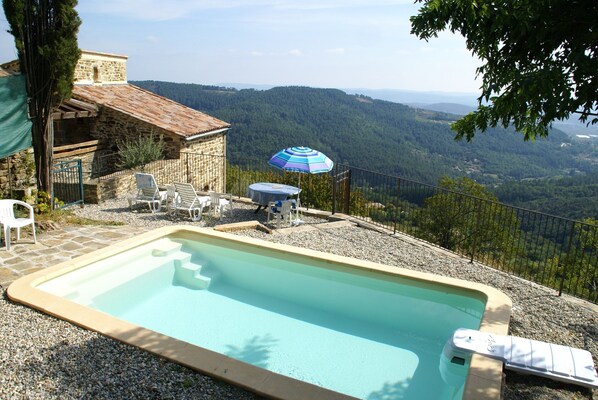 Terrace/patio - Stone Villa With Panoramic Views (Chassiers)