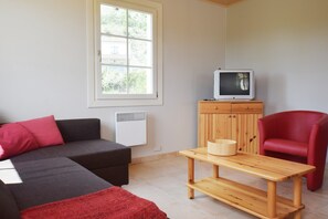 House | Living room - Quiet Holiday Home in Les Vans With Pool (Les Vans)