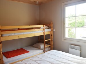 House | Room amenity - Quiet Holiday Home in Les Vans With Pool (Les Vans)