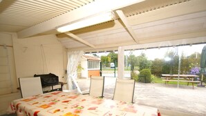 Villa | Balcón