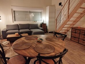 Villa | Dining - Sunny Roquebrun Getaway (Roquebrun)
