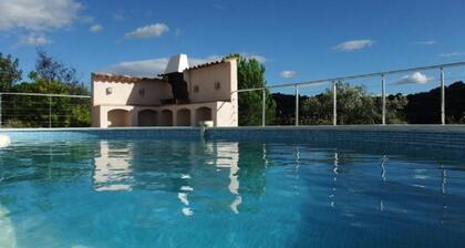 Sunny Roquebrun Getaway