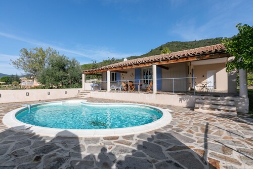 Sunny Roquebrun Getaway