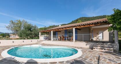 Sunny Roquebrun Getaway