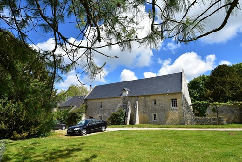 Riverside Retreat in Lantheuil