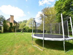 Garden - Riverside Retreat in Lantheuil (Ponts sur Seulles)