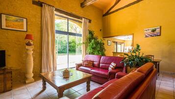 House | Living room