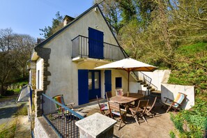Exterior - Charming Brittany Hideaway (Yvias)