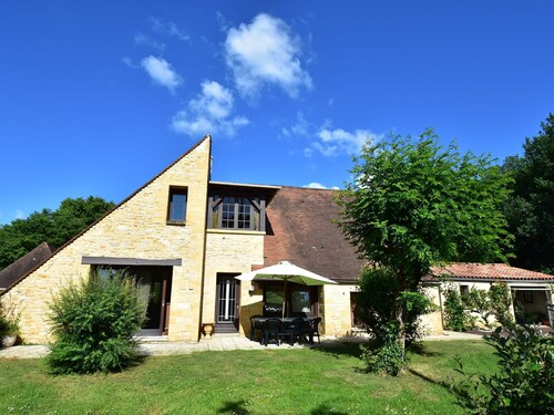 Gorgeous Villa in St. Julien-de-lampon With Private Pool & Centre Nearby