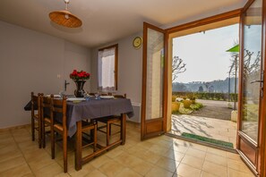 House | Dining