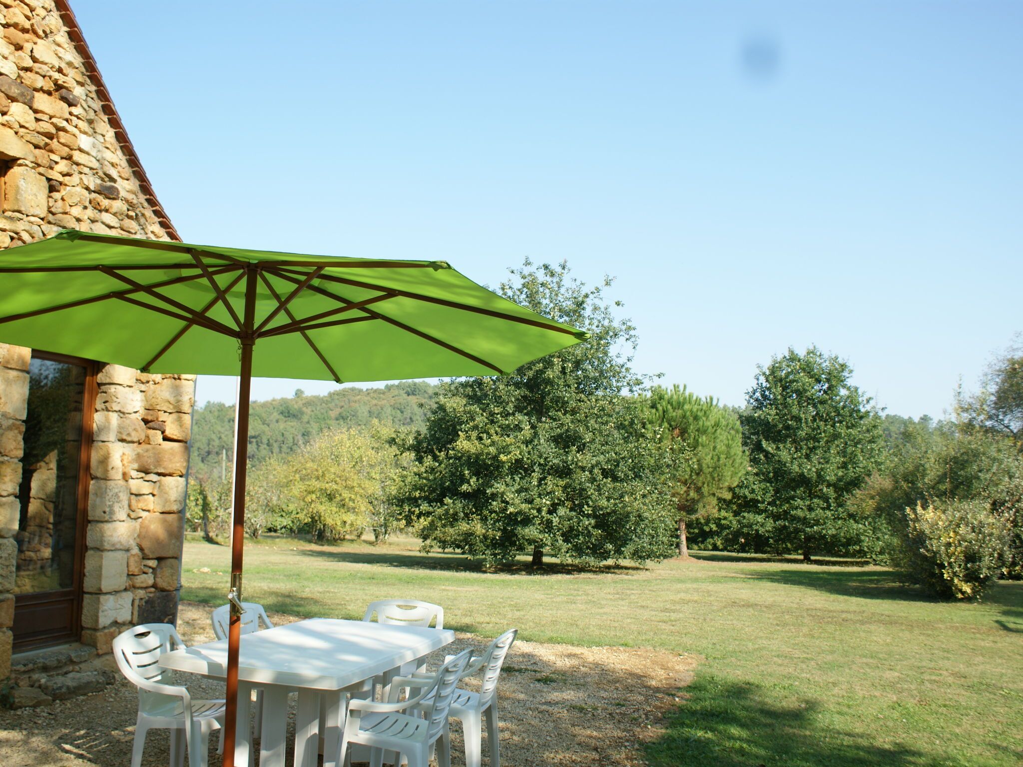 Tempat makan outdoor