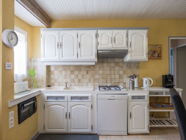 House | Private kitchen - Hilltop Haven in Meyrals (Les Eyzies)