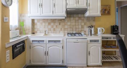 Hilltop Haven in Meyrals