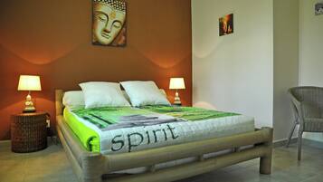 Villa | 5 bedrooms, individually furnished