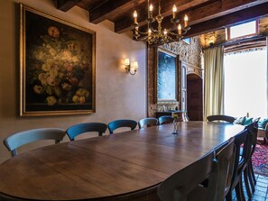 Dining - Quaint Mansion in Aquitaine With Jacuzzi (Corgnac-sur-l'Isle)