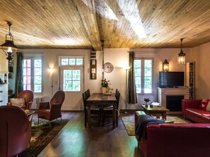 House | Living room | Fireplace, DVD player - Cozy Holiday Home With Private Garden in Savignac-lédrier (Savignac-Ledrier)