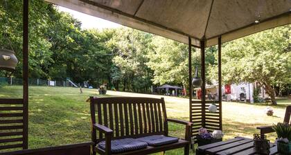 Cozy Holiday Home With Private Garden in Savignac-lédrier